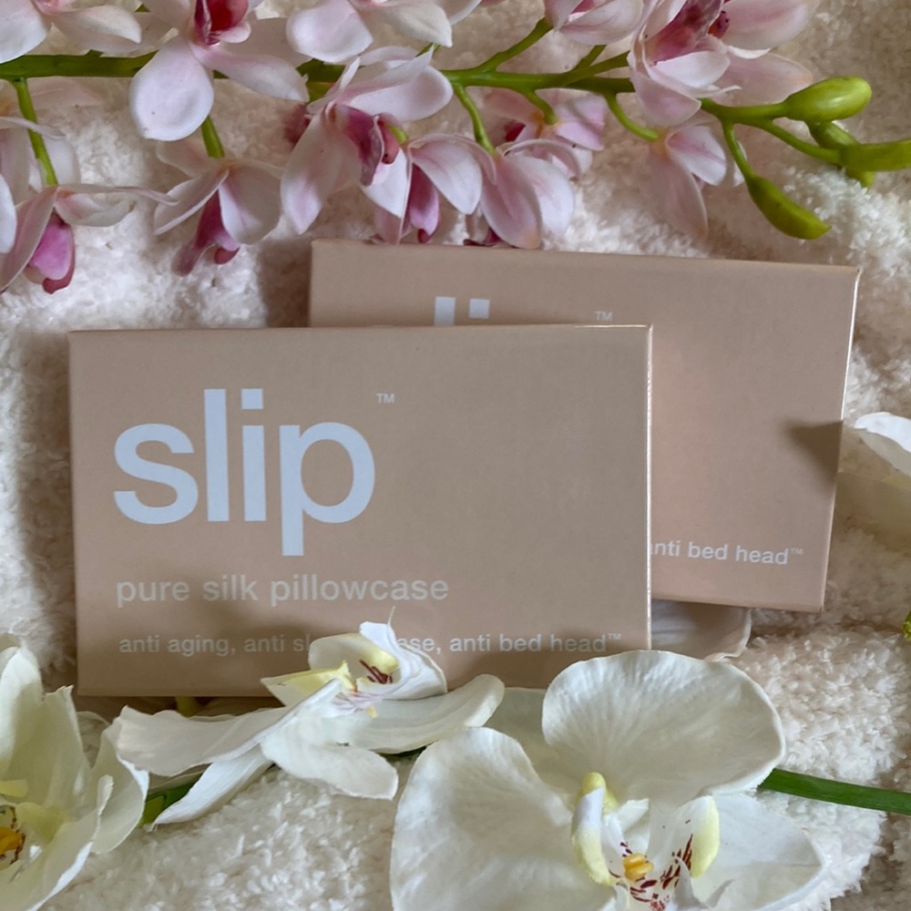 Slip Pure Silk Pillowcases..